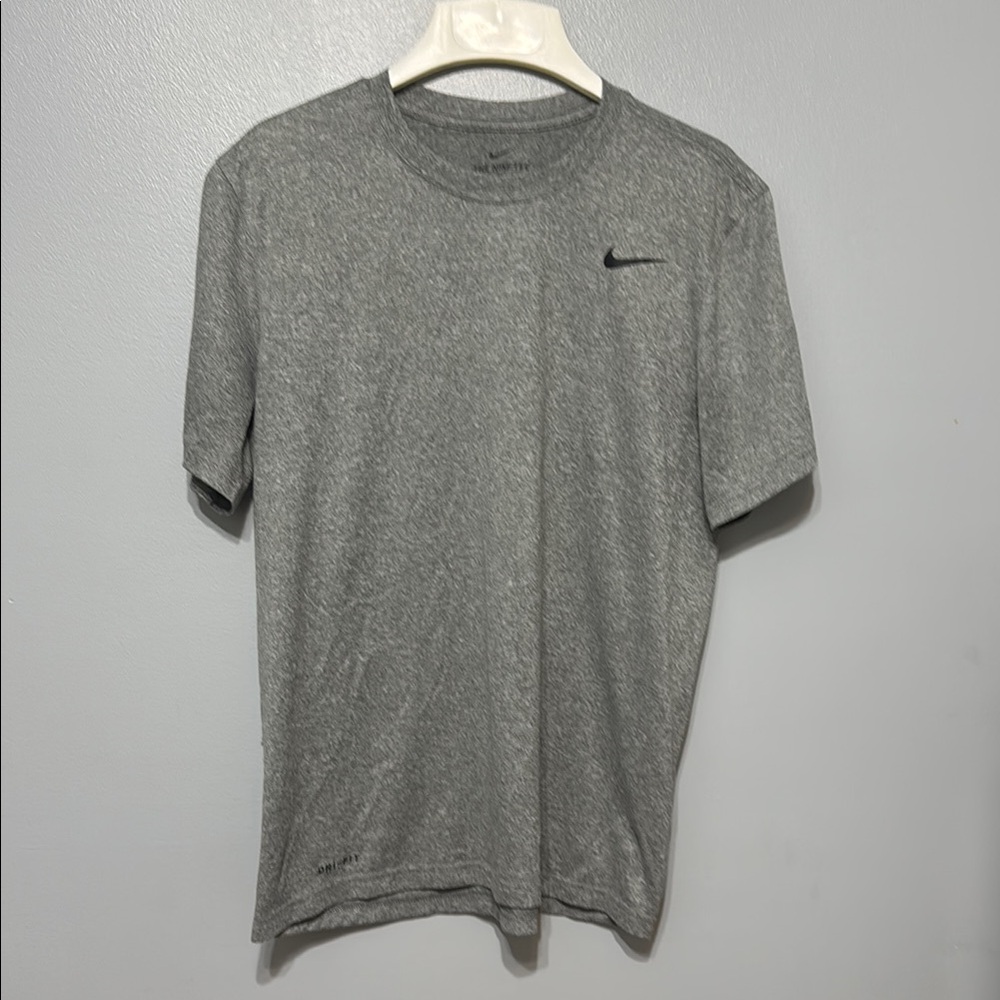 Nike Gray Short Sleeve Tee Moisture-Wicking Performance